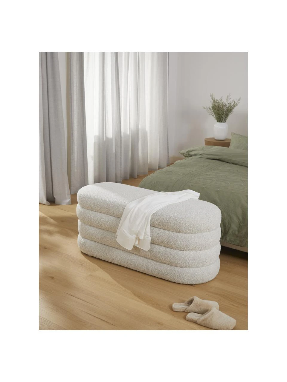 Westwing Collection Bouclé-Polsterbank Alto in Cremeweiß, B 110 x H 47 cm – Bild 2