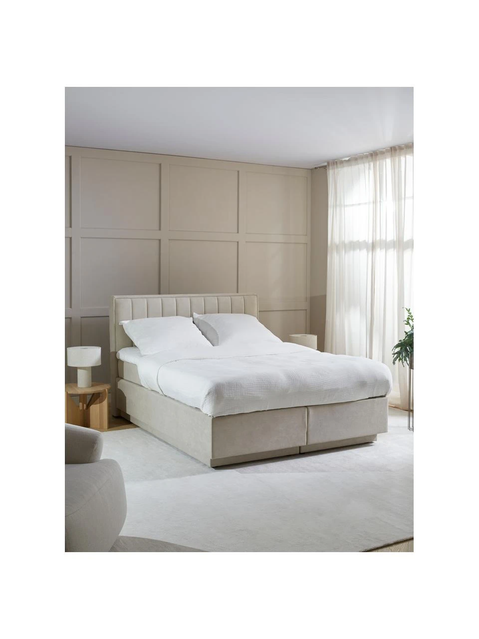 Westwing Collection Boxspringbett Livia mit Stauraumfunktion in Creme, B 140 x L 200 cm, Härtegrad 2 – Bild 2