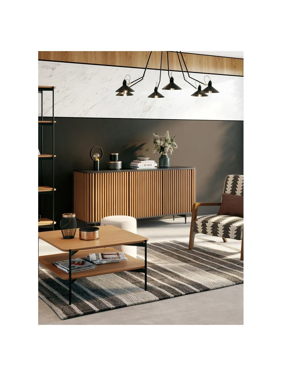 Design-Sideboard Linea mit Türen und Eichenholzfurnier, B 159 x H 74 cm – Bild 2