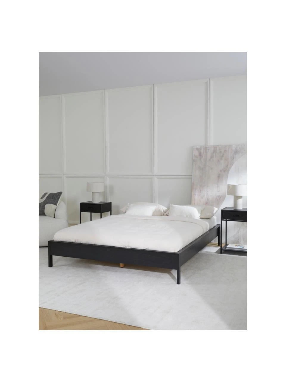 Westwing Collection Holzbett Tammy ohne Kopfteil in Schwarz, 140 x 200 cm – Bild 2