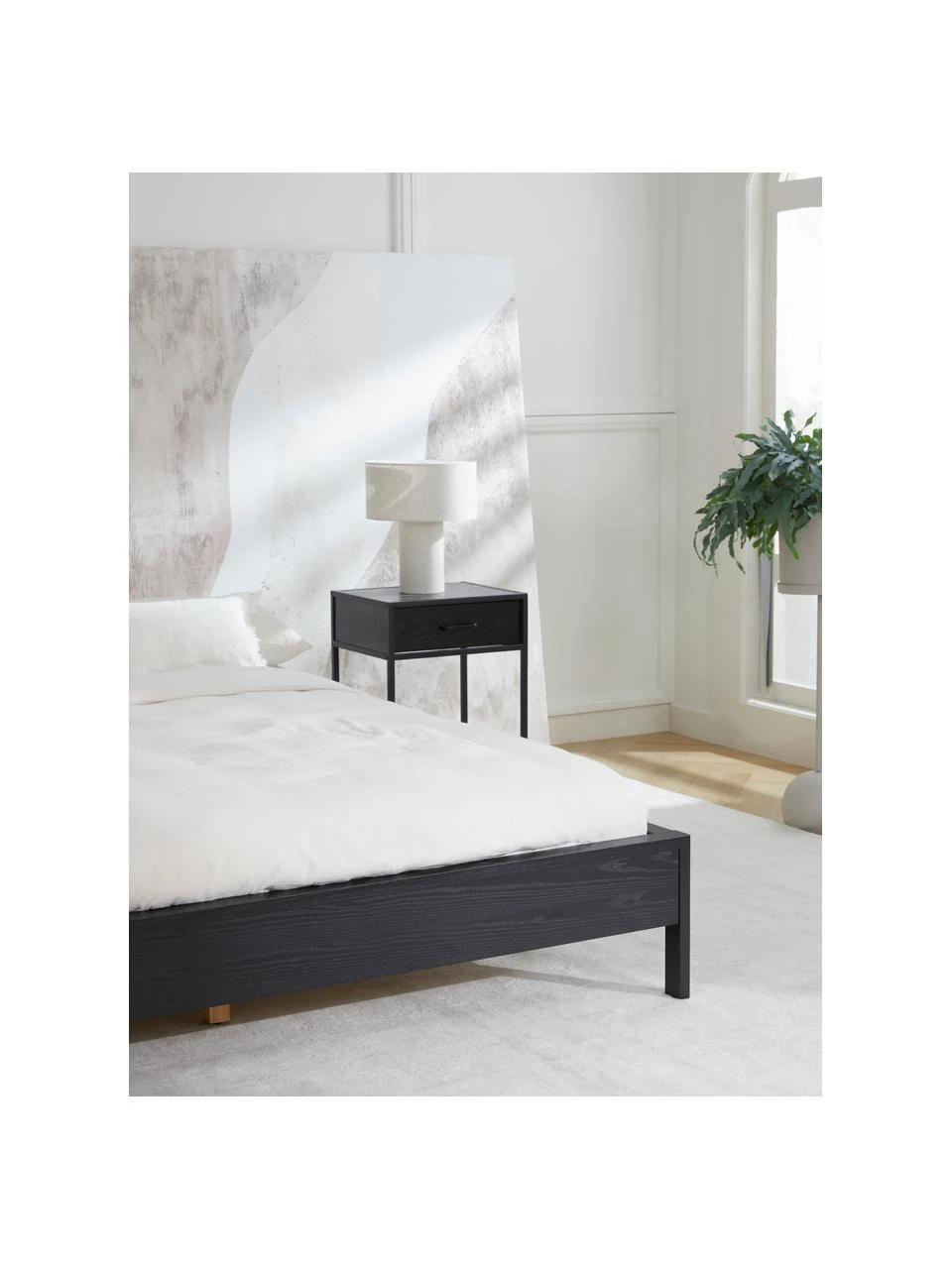 Westwing Collection Holzbett Tammy ohne Kopfteil in Schwarz, 140 x 200 cm – Bild 3