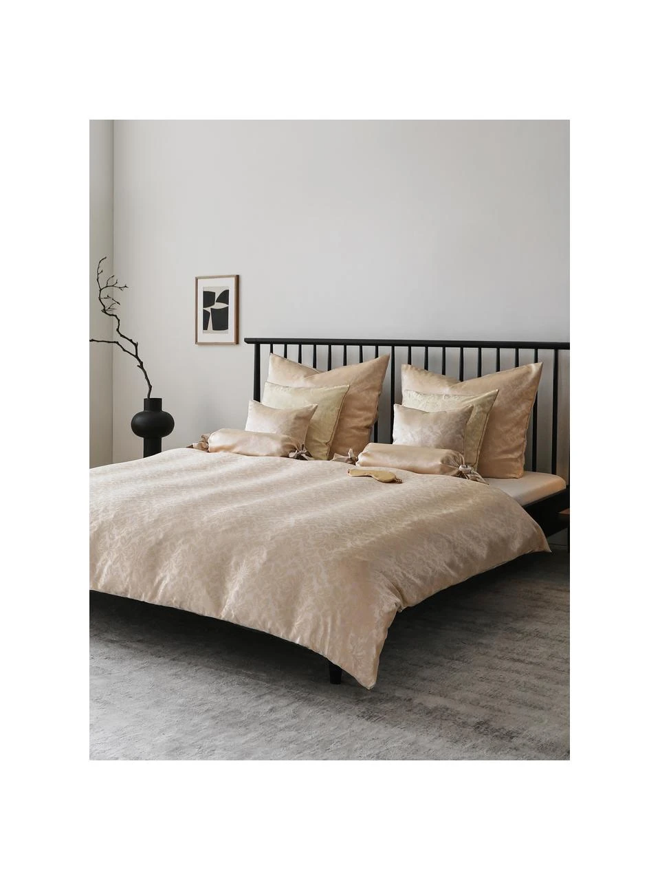 Westwing Collection Holzbett Windsor mit Kopfteil aus massivem Kiefernholz, 160 x 200 cm – Bild 2