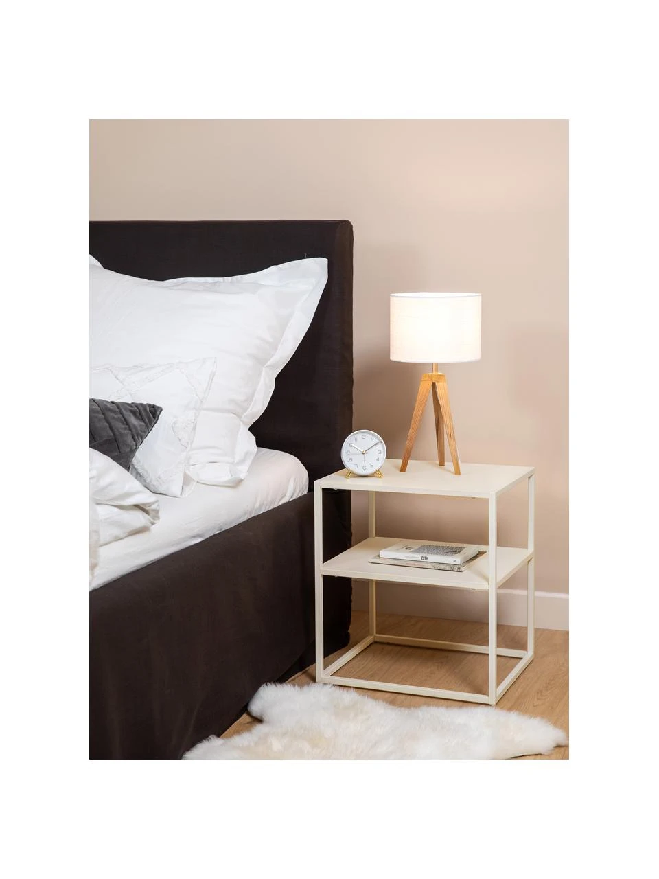 Westwing Collection Metall-Beistelltisch Neptun mit Ablage in Beige, B 45 x T 40 cm – Bild 2