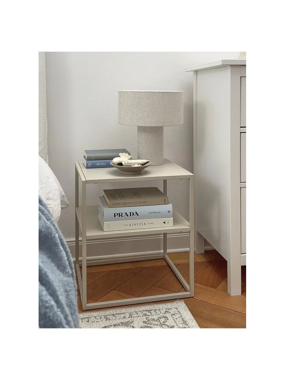 Westwing Collection Metall-Beistelltisch Neptun mit Ablage in Beige, B 45 x T 40 cm – Bild 3