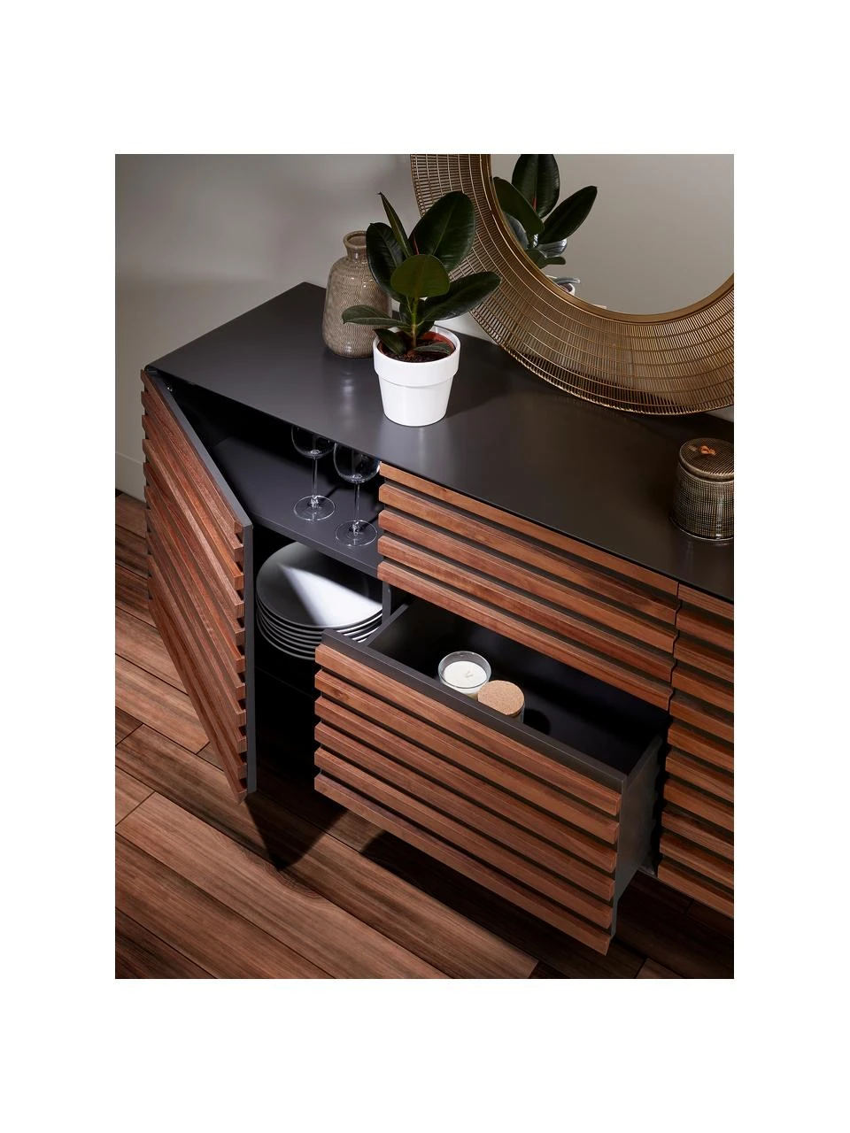 Sideboard Kesia mit Türen und Walnussfurnier, B 162 x H 74 cm – Bild 5